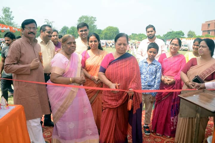 Sitapur Shiksha Sansthan campus in Sitapur, Uttar Pradesh, India — photo 4