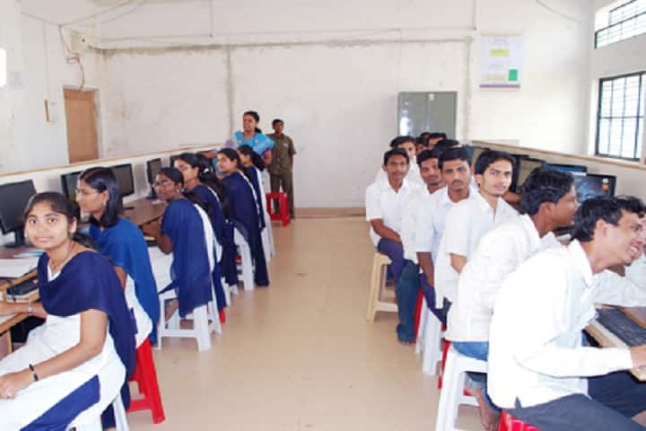 Shri Shivaji Shikshan Prasarak Mandal's Polytechnic campus in Solapur, Maharashtra, India — photo 3