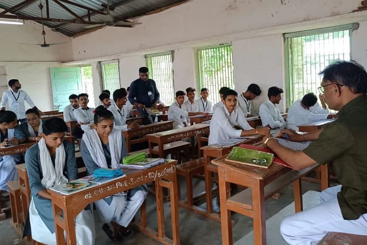Nootan Bharati Gram Seva Mahavidyalaya campus in Palanpur, Gujarat, India — photo 2