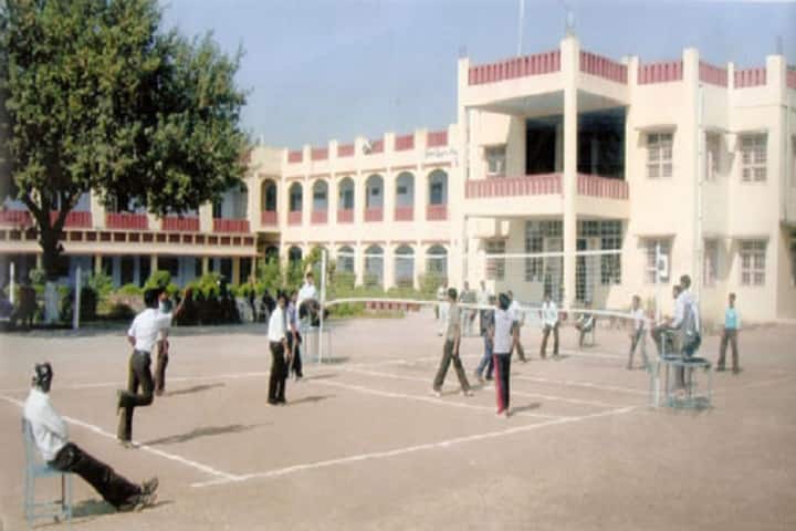 Shri Guru Harkishan Degree College campus in Jhansi, Uttar Pradesh, India — photo 3