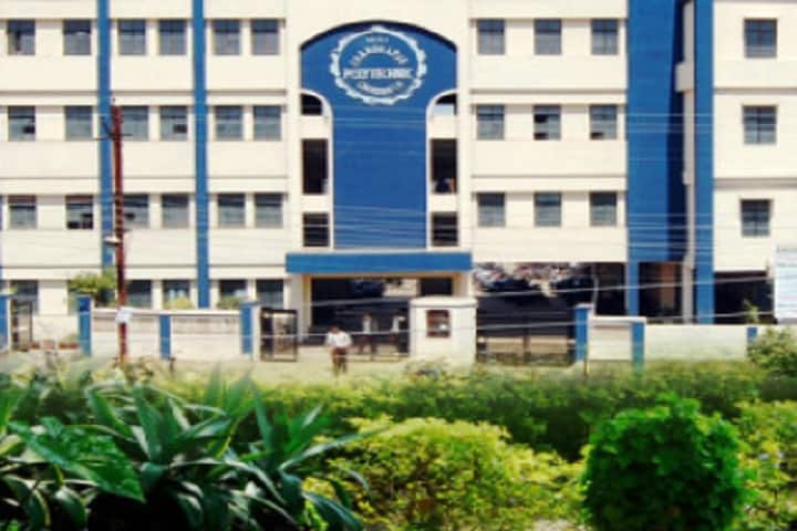 Bajaj Chandrapur Polytechnic, Chandrapur campus in Chandrapur, Maharashtra, India
