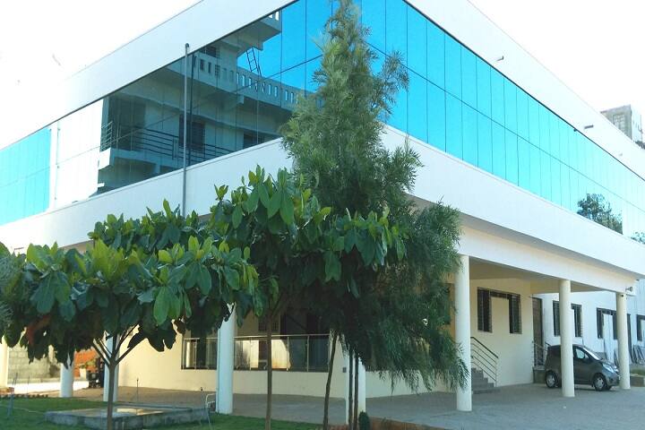 Lorven St Xavier's College campus in Bangalore, Karnataka, India — photo 1