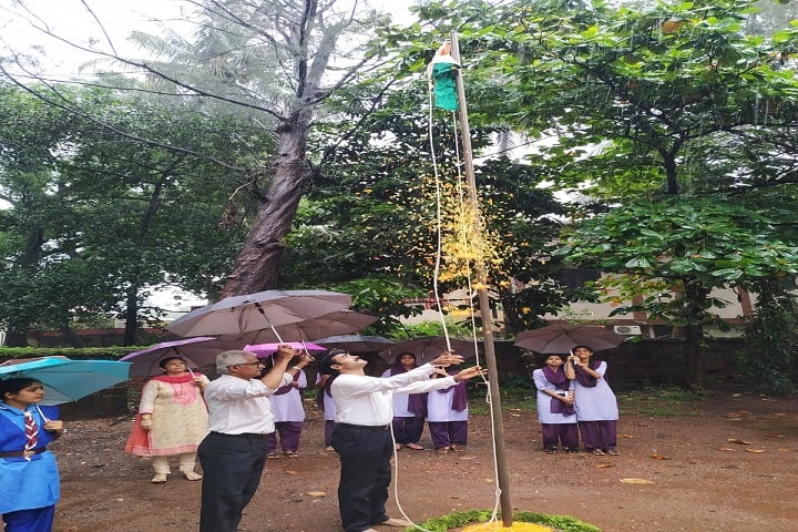 Government First Grade College for Women campus in Mangalore, Karnataka, India — photo 3