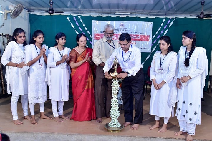 Government First Grade College for Women campus in Mangalore, Karnataka, India — photo 4