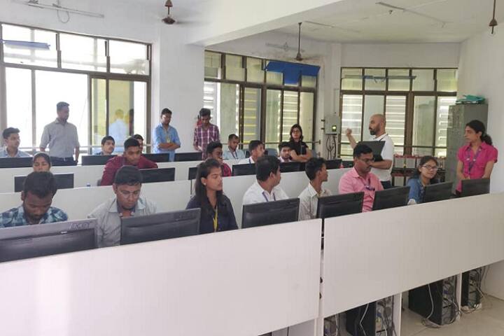 VIVA School of MCA campus in Virar, Maharashtra, India — photo 3
