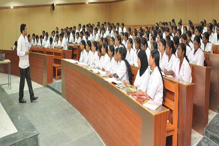 Sri Venkateshwaraa Medical College Hospital and Research Centre campus in Ariyur, Puducherry, India — photo 2