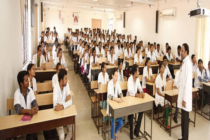 Sri Lakshmi Narayana Institute of Medical Sciences campus in Puducherry, India — photo 3