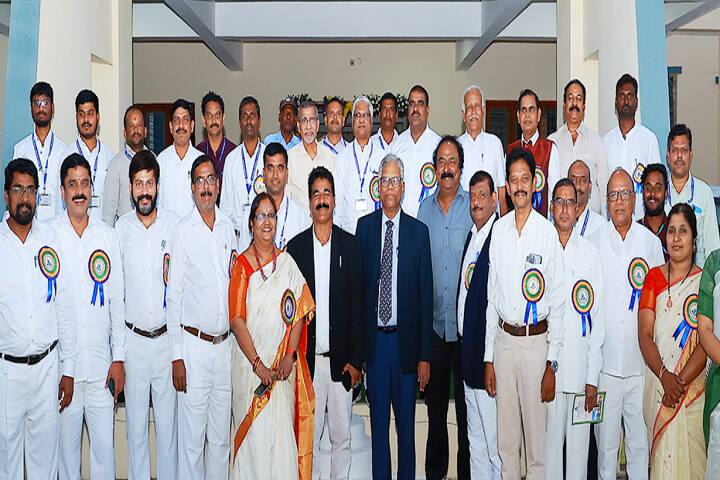 Post Graduate Center Palamuru University campus in Gadwal, Telangana, India — photo 3