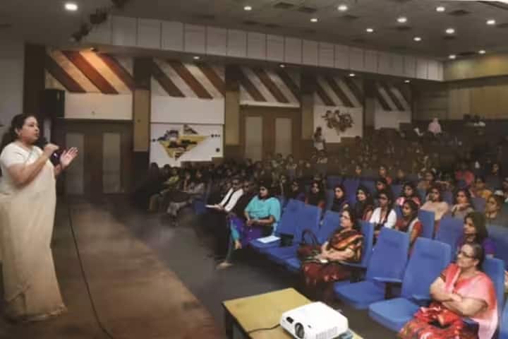 Dr BMN College of Home Science campus in Mumbai, Maharashtra, India — photo 3