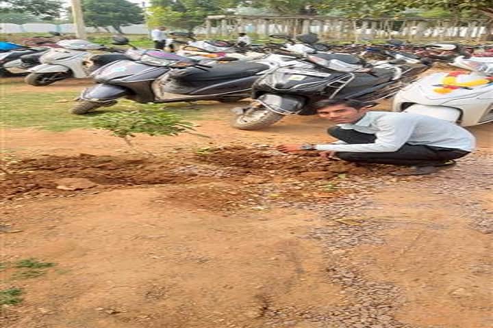 Government Navin College campus in Janjgir-champa, Chhattisgarh, India — photo 6
