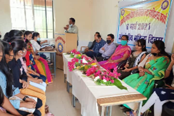 Government Rajmata Vijayaraje Sindhiya Kanya Mahavidyalaya campus in Kawardha, Chhattisgarh, India — photo 4