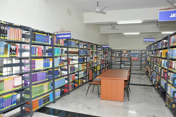 Cherraan College of Technology campus in Tiruppur, Tamil Nadu, India — photo 2