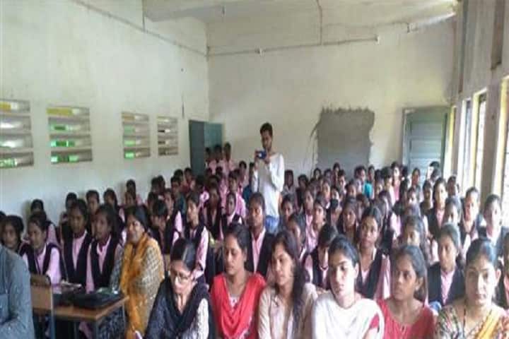 Dr Shakrajeet Naik Government Naveen College campus in Baramkela, Chhattisgarh, India — photo 5