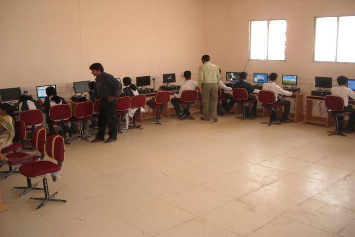OM Polytechnic campus in Wardha, Maharashtra, India — photo 1
