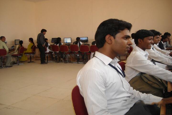 OM Polytechnic campus in Wardha, Maharashtra, India — photo 2