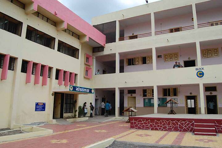 CD Jain College of Commerce campus in Shrirampur, Maharashtra, India — photo 2