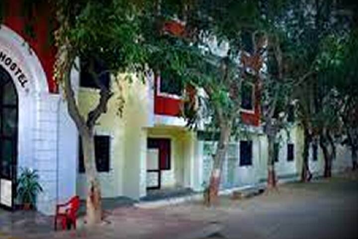 Bon Secours Arts and Science College for Women campus in Dindigul, Tamil Nadu, India — photo 4