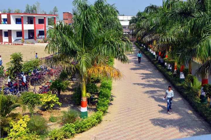 Tara Devi Mahavidyalaya campus in Kushinagar, Uttar Pradesh, India — photo 2