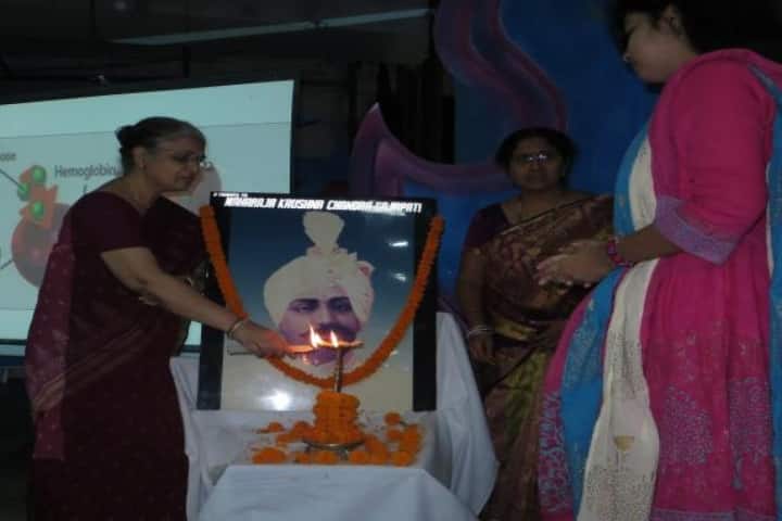 MKCG Medical College campus in Brahmapur, Odisha, India — photo 3