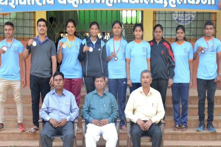 Daulat Vishwasth Sanstha's Yashwantrao Chavan Mahavidyalaya campus in Halkarni, Maharashtra, India — photo 3