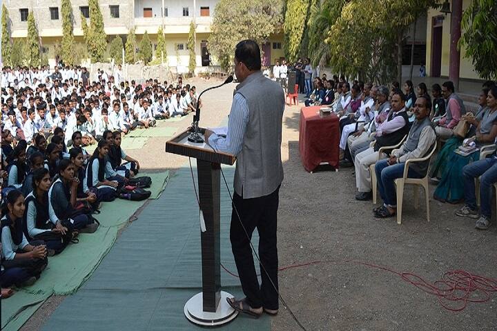 CB Khedgi's Basaveshwar Science Raja Vijaysinh Commerce and Raja Jaysinh Arts College campus in Akkalkot, Maharashtra, India — photo 6