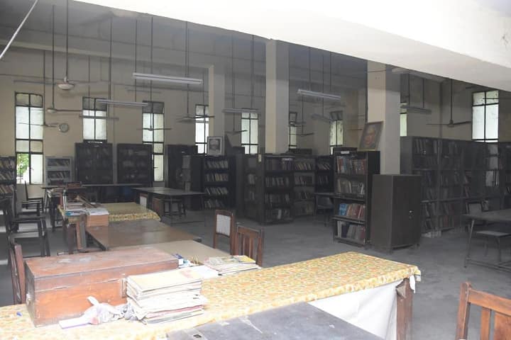 Acharya Narendra Dev Mahapalika Mahila Mahavidyalaya campus in Kanpur, Uttar Pradesh, India — photo 2