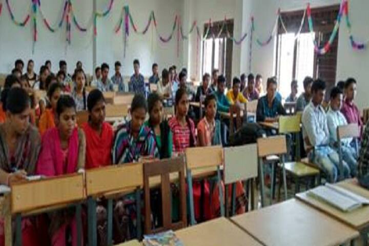 Government Shaheed Bapurao PG College campus in Sukma, Chhattisgarh, India — photo 4