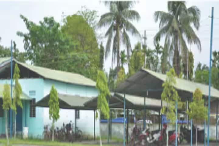 Duliajan Girls College campus in Duliajan, Assam, India — photo 3