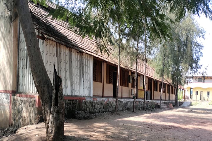 Shankarrao Jagtap Arts and Commerce College campus in Wagholi, Maharashtra, India — photo 2