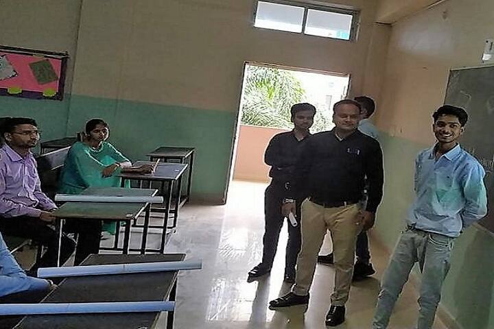 Shivnath Singh College campus in Gwalior, Madhya Pradesh, India — photo 1