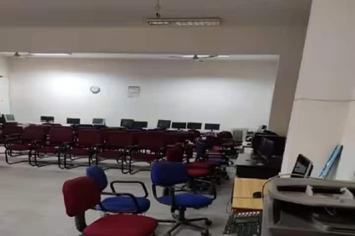Government Degree College for Women campus in Kathua, Jammu and Kashmir, India — photo 5