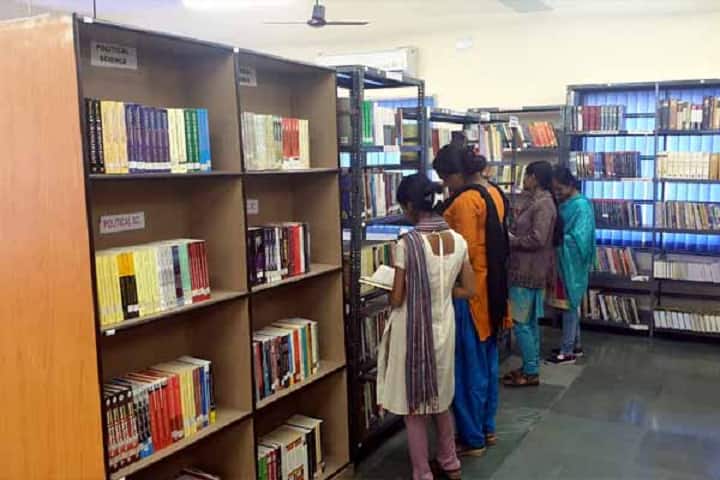 Shree Dauji Maharaj Degree College campus in Agra, Uttar Pradesh, India — photo 4