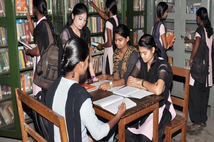 Mahatma Jyotiba Fuley Mahavidyalaya campus in Ballarpur Mal., Madhya Pradesh, India — photo 6
