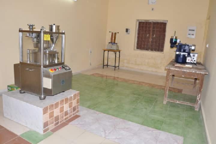 Lucky College of Pharmaceutical Sciences campus in Bhubaneswar, Odisha, India — photo 1