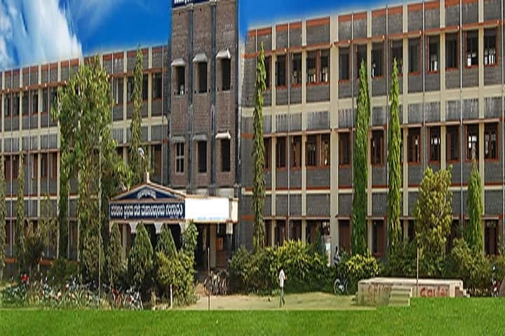 Sri Kolli Nageshwara Rao Gangaiah Government First Grade College, Koppal campus in Gangavathi, Karnataka, India