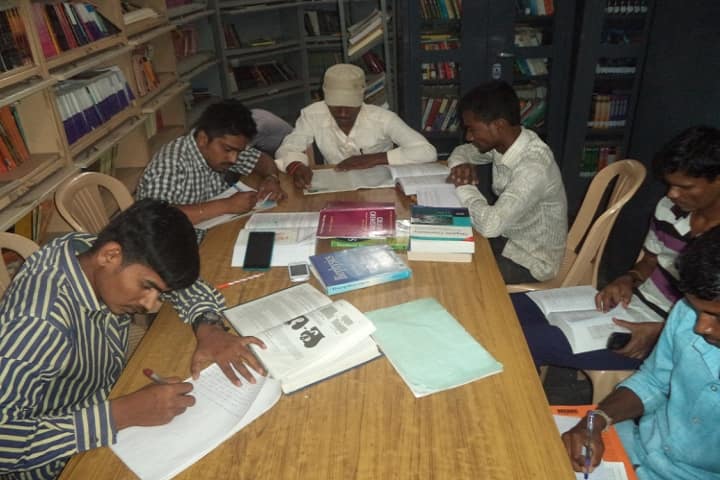 Sri Kolli Nageshwara Rao Gangaiah Government First Grade College campus in Gangavathi, Karnataka, India — photo 3