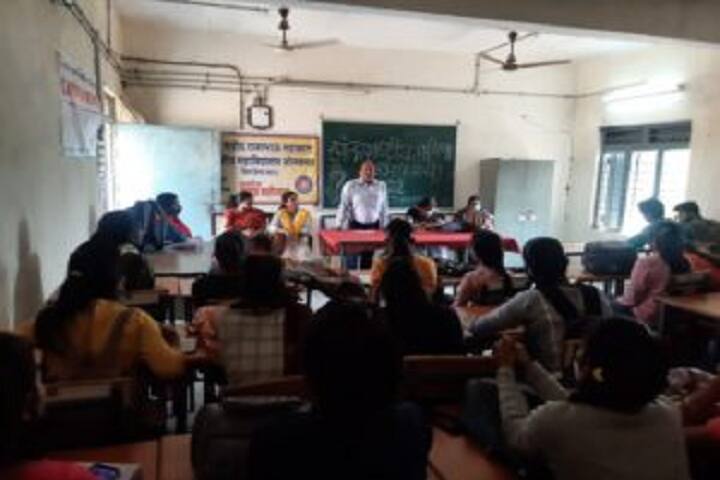 Amar Shahid Raja bhahu Mahakal Government College campus in Sonkatch, Madhya Pradesh, India — photo 2