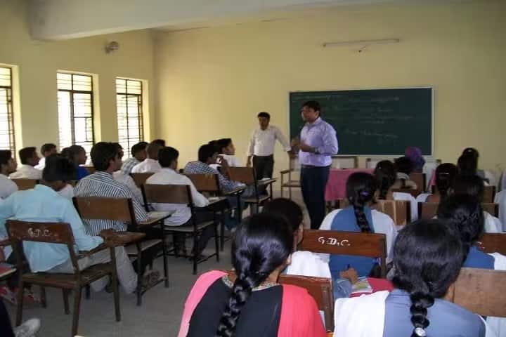 Government Post Graduate College campus in Saharanpur, Uttar Pradesh, India — photo 2
