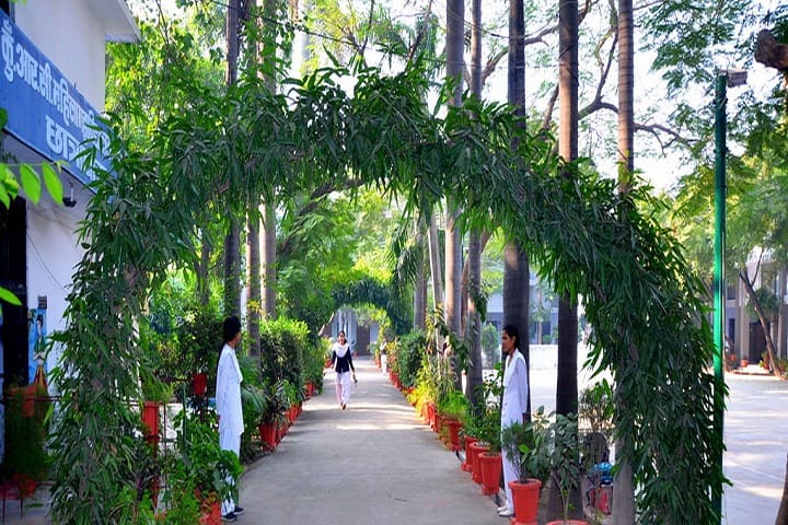 Kr RC Mahila Degree College campus in Mainpuri, Uttar Pradesh, India — photo 2