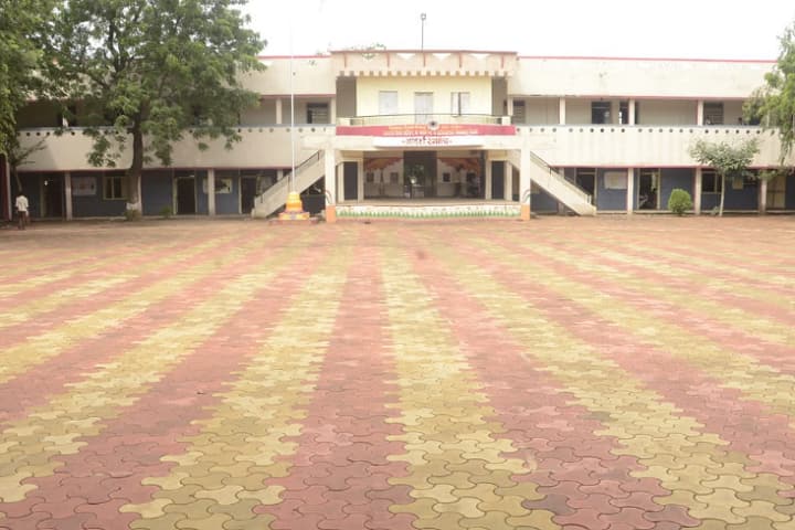 Nijampur Jaitane Shikshan Prasarak Mandalache Jagannath Kadwadas Shah Adarsh Mahavidyalaya campus in Dhule, Maharashtra, India — photo 1