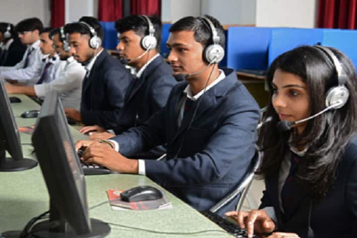 Dr Islam Majeed Degree College campus in Kasganj, Uttar Pradesh, India — photo 3