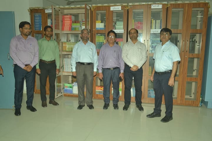 Mahant Avaidyanath Government Degree College campus in Gorakhpur, Uttar Pradesh, India — photo 6