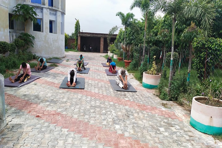 Maharishi Sandeepani Yoga College campus in Jaipur, Rajasthan, India — photo 5
