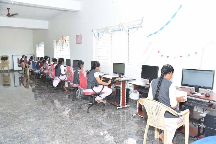 Christopher Arts and Science College Women campus in Tirunelveli, Tamil Nadu, India — photo 3