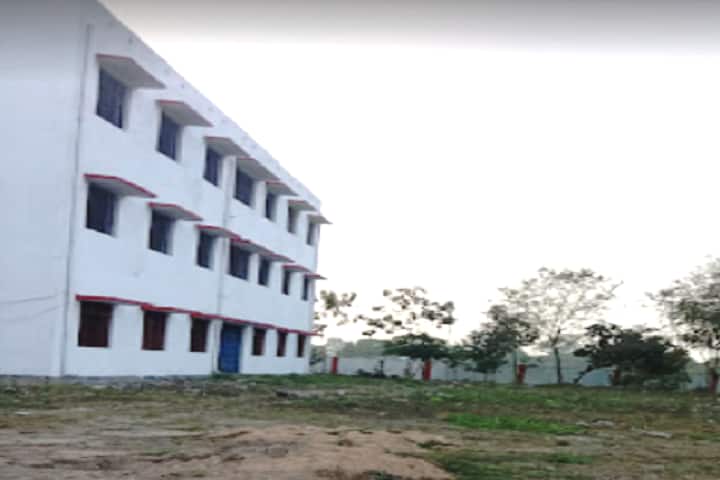 Mahavidyalaya Baghol campus in Ghazipur, Uttar Pradesh, India — photo 1