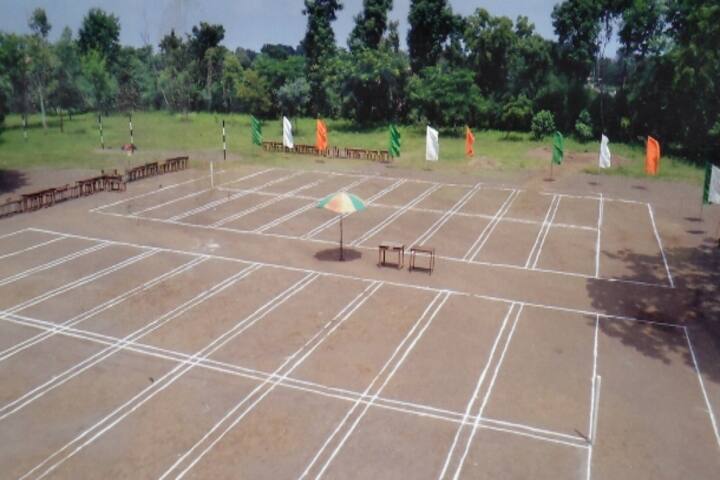 Late Nanabhau MT Patil Arts College campus in Marwad, Maharashtra, India — photo 5