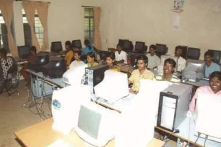 CS Tubachi Education Society's SSN Arts and Commerce College campus in Hukkeri, Karnataka, India — photo 6