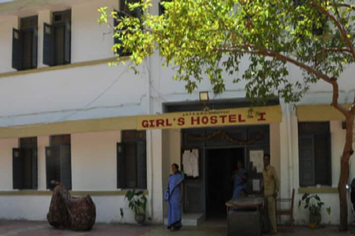 Swami Ramanand Tirth Rural Government Medical College campus in Ambajogai, Maharashtra, India — photo 4