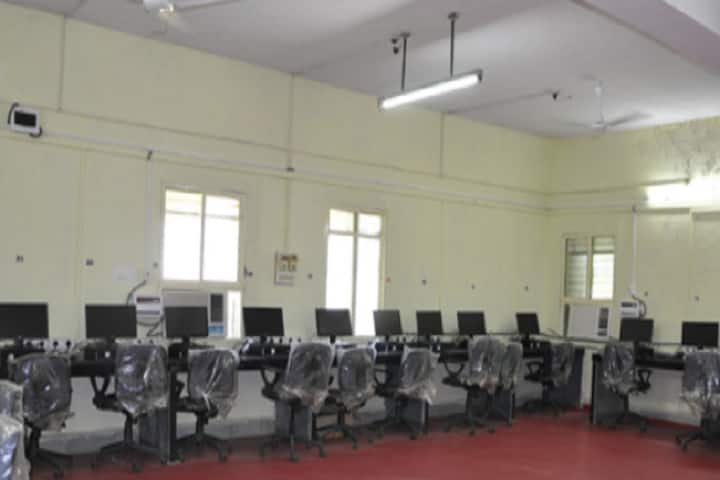 Swami Ramanand Tirth Rural Government Medical College campus in Ambajogai, Maharashtra, India — photo 6