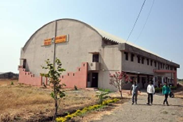 Shrikrishna Mahavidyalaya campus in Osmanabad, Maharashtra, India — photo 3